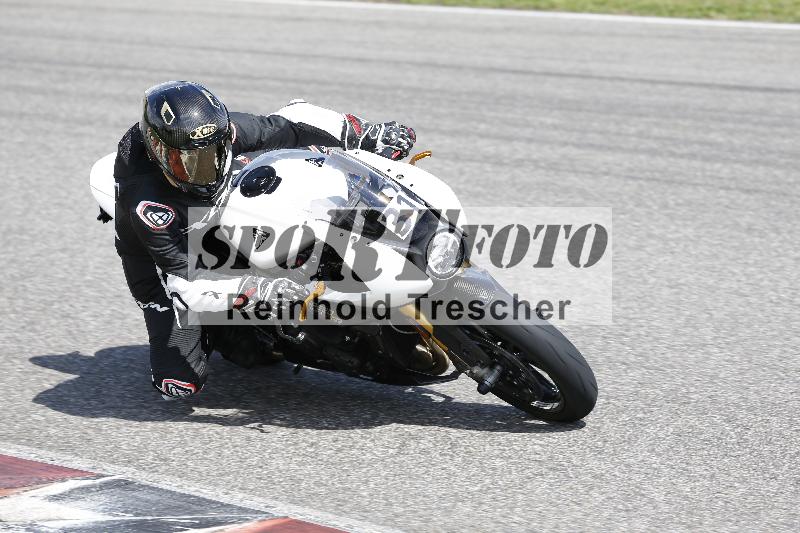 Archiv-2025/09 22.04.2025 Cornu Master School ADR/rot-rouge/31